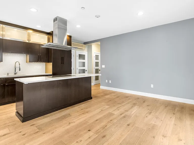43 Cornwall St #B — Photo 10