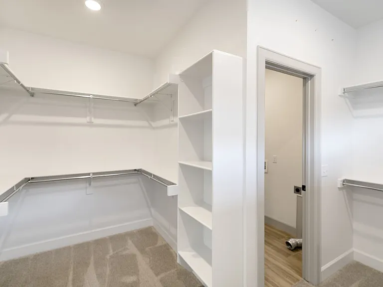 1001 Laux Ln — Photo 16