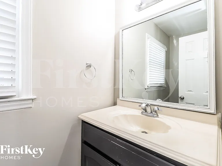 3313 Cross Winds Rd — Photo 17
