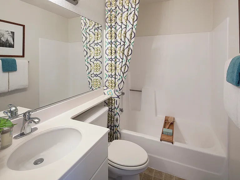Rancho Alisal Apartment Homes — Photo 8