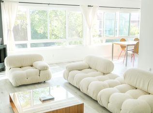 10823 Camarillo St, North Hollywood, CA 91601