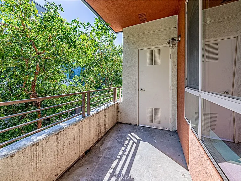 100 S Alameda #348 — Photo 26
