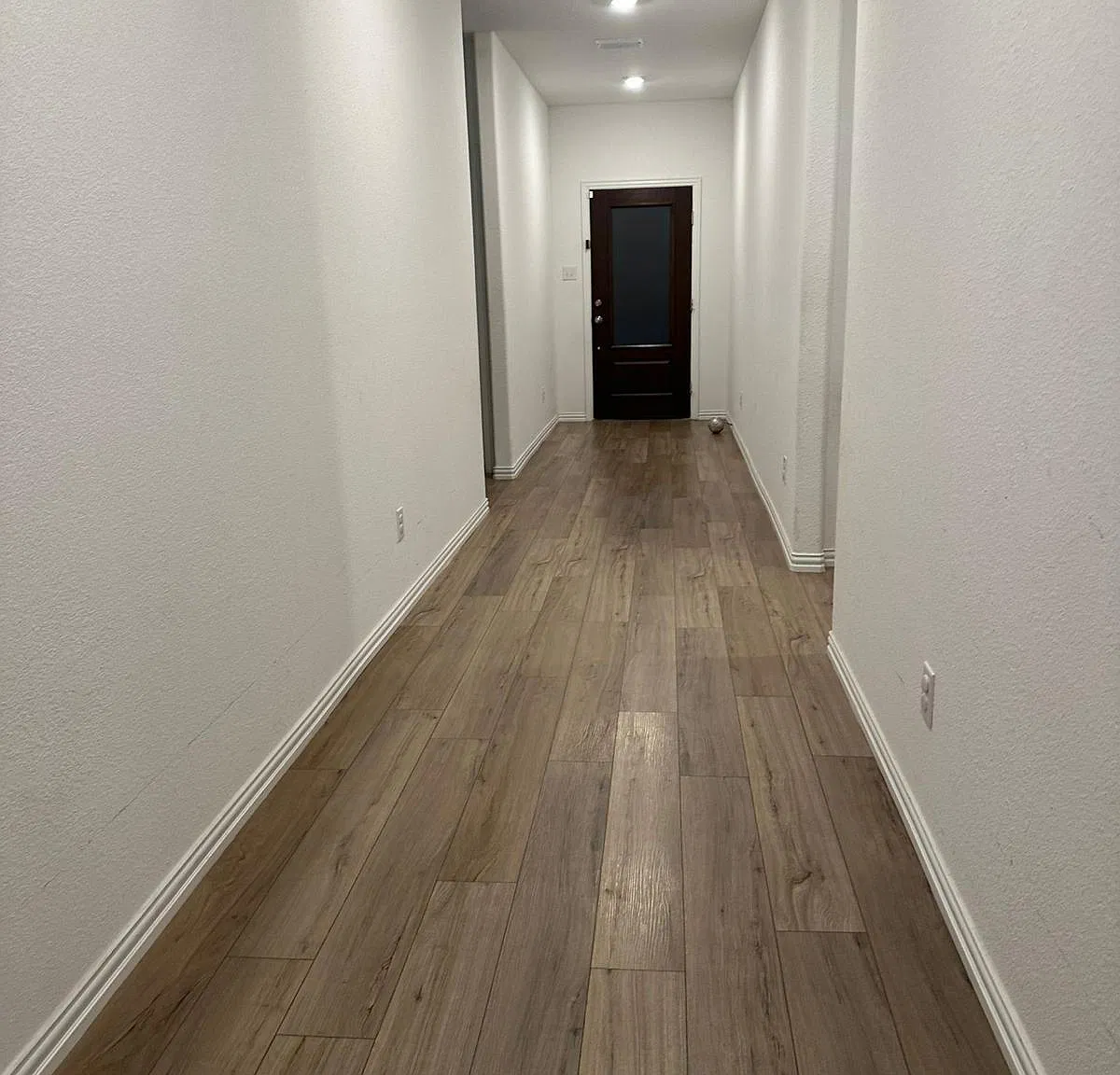 4 bed, 2.0 bath, 1838 sqft, $2,450 — Photo 3