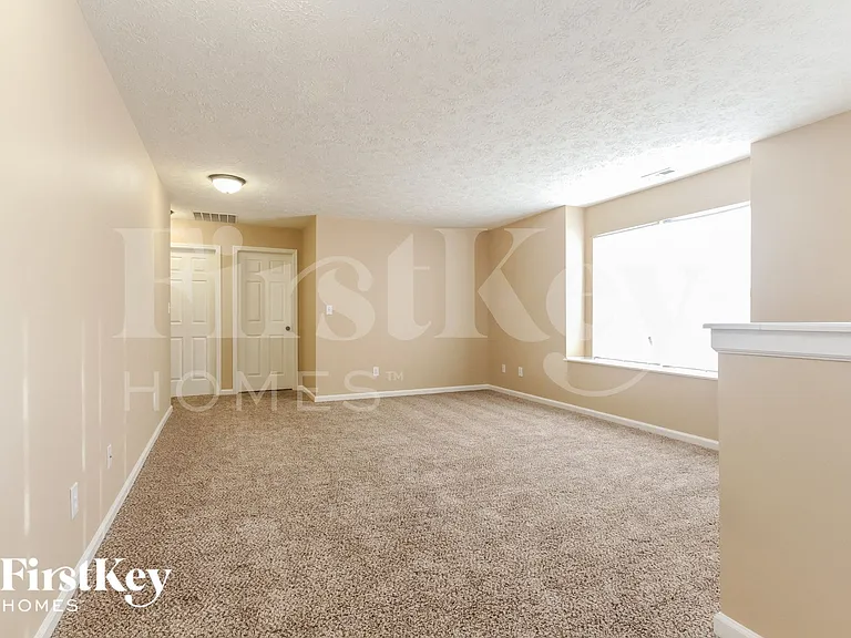 2243 Tanya Dr — Photo 6