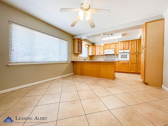 2nd image of 14118 El Casco St