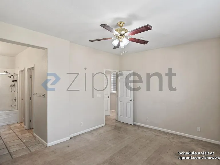 1076 Sapphire Ter — Photo 25