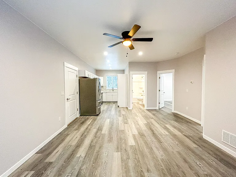 4860 E Pamela Dr — Photo 4
