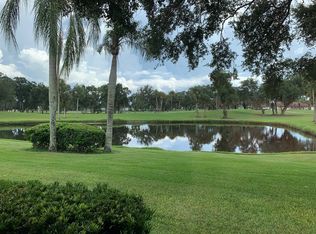 5657 Avista Dr, Sarasota, FL 34243