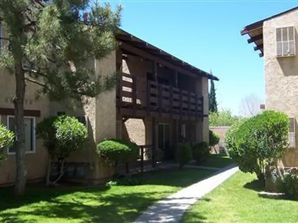 2040 W Avenue K #13, Lancaster, CA 93536