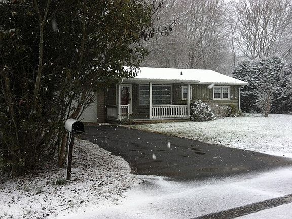 2nd image of 232 Carolina Ave