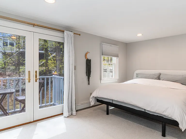 51 Lynn Fells Pkwy — Photo 25