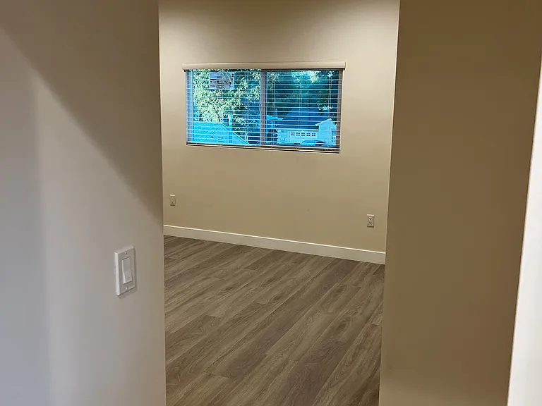 7021 Jamieson Ave — Photo 27
