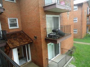 7323 W 79th St APT 1B, Bridgeview, IL 60455