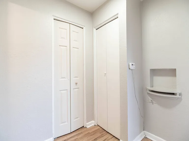 1695 Sheridan Blvd — Photo 11
