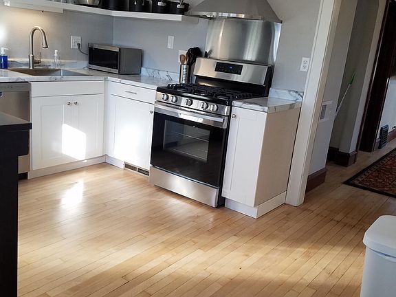 2nd image of 3253 S New York Ave #A
