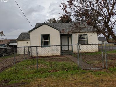 135 Dyke Rd, Dillard, OR, 97432