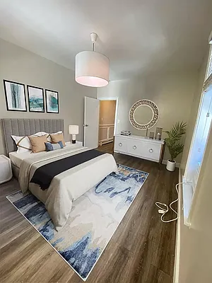 Rented by Compass | media 6