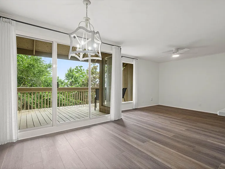 2024 Sea Cliff Dr N — Photo 5