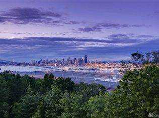 3213 SW Hinds St, Seattle, WA 98126