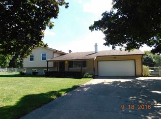 19074 Dresden Dr, South Bend, IN 46637