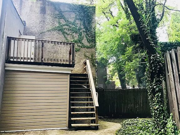 5th image of 315 6th Ave #1REAR
