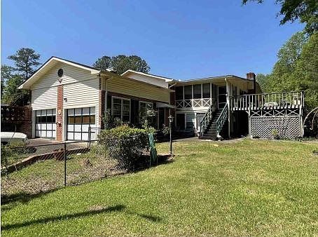 2nd image of 1508 N 15th Dr