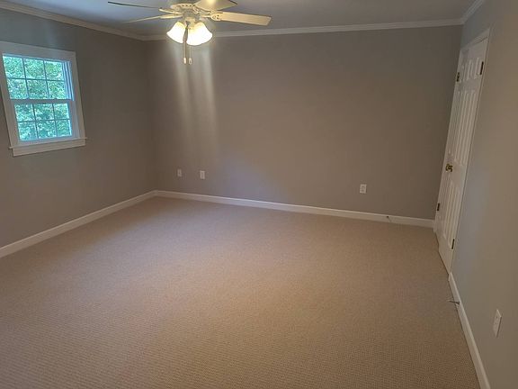2nd image of 109 Sweetwater Ct
