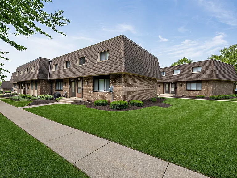 Stone Point Apartments Exterior