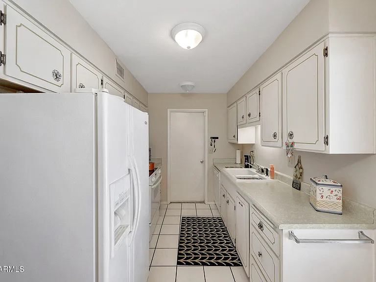 10837 W Santa Fe Dr — Photo 5