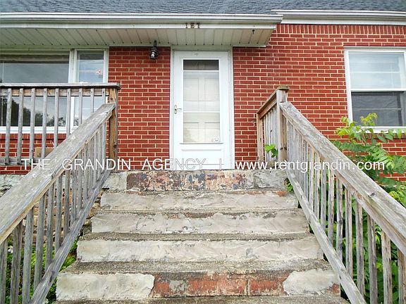 3rd image of 157 Avendale Ave NE