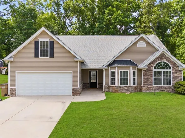 5155 Scenic View Rd, Flowery Branch, GA 30542