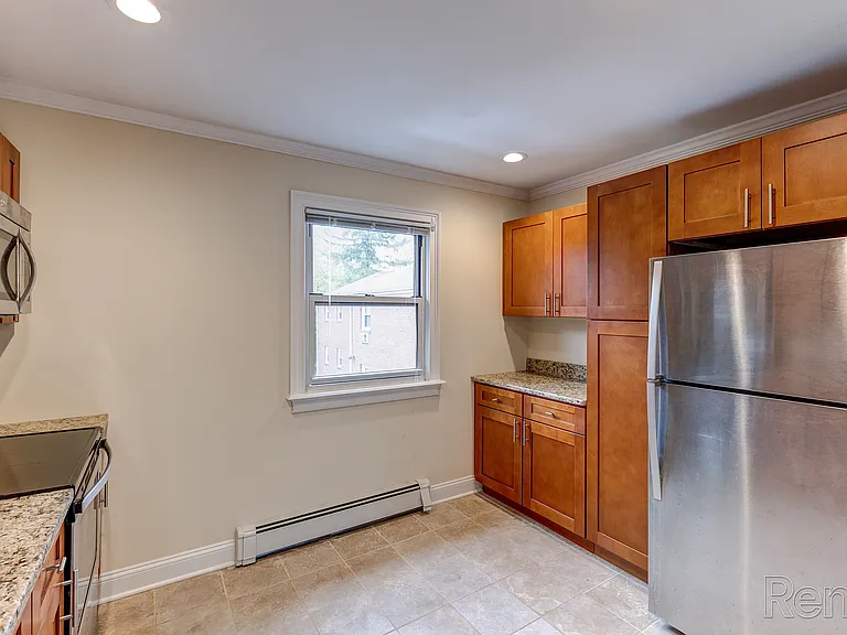 Nassau Arms Apartments — Photo 56