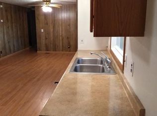 819 Wyoming Ave, Goodland, KS 67735