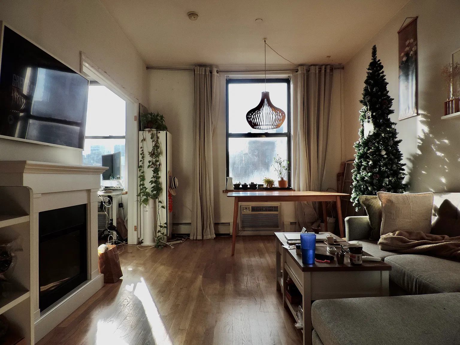 77 Delancey Street — Photo 4