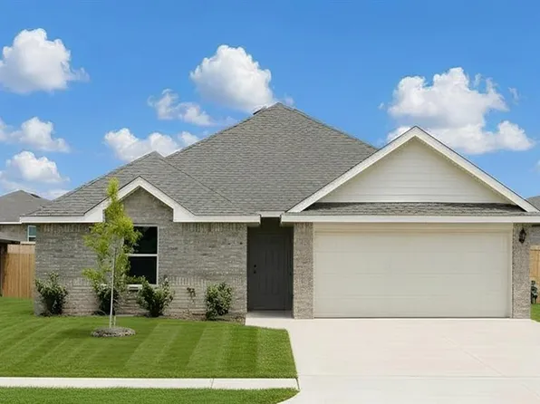 423 Park Place Dr, Newcastle, OK 73065