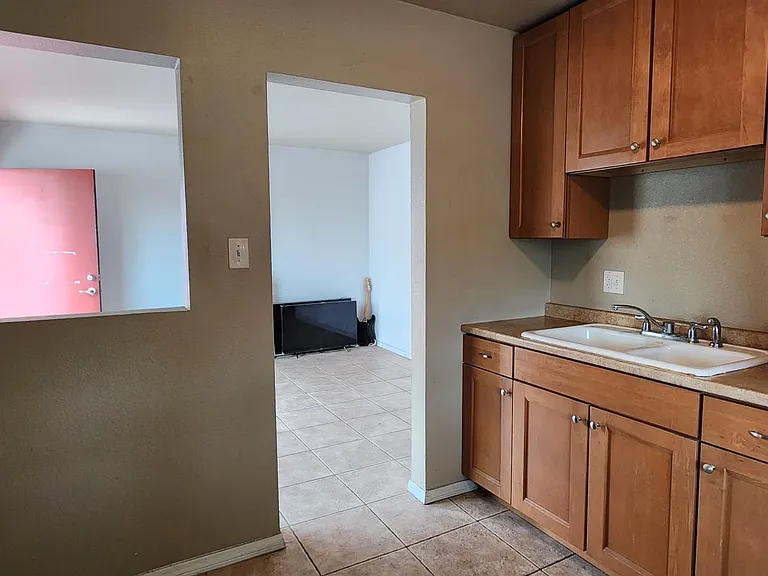 3714 Monroe Ave — Photo 6