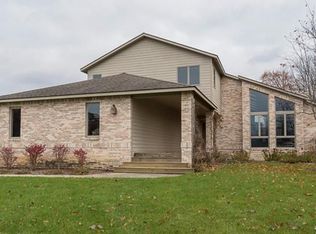 2635 Alex Dr, Ann Arbor, MI 48103