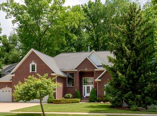 16977 Black Walnut Ln, East Lansing, MI