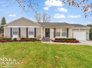 805 Bolinger St, Rochester Hills, MI 48307