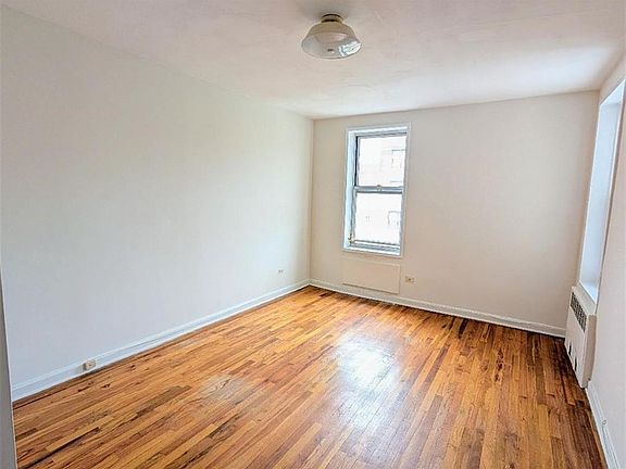 5th image of 2626 Homecrest Ave APT 6R