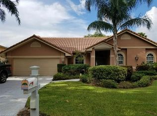 8741 Banyan Cove Cir, Fort Myers, FL 33919