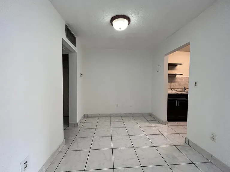1832 Madison St #102-1 — Photo 4