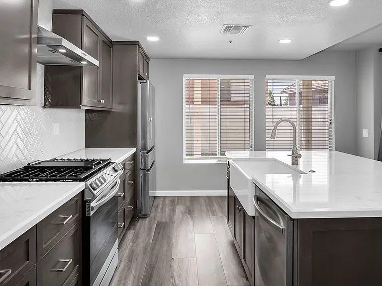 14253 Stanislaus Ct — Photo 48