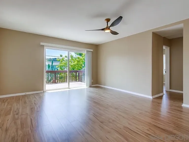 1712 Bervy St — Photo 14