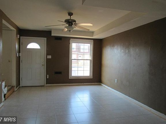 3rd image of 8485 Pioneer Dr #1
