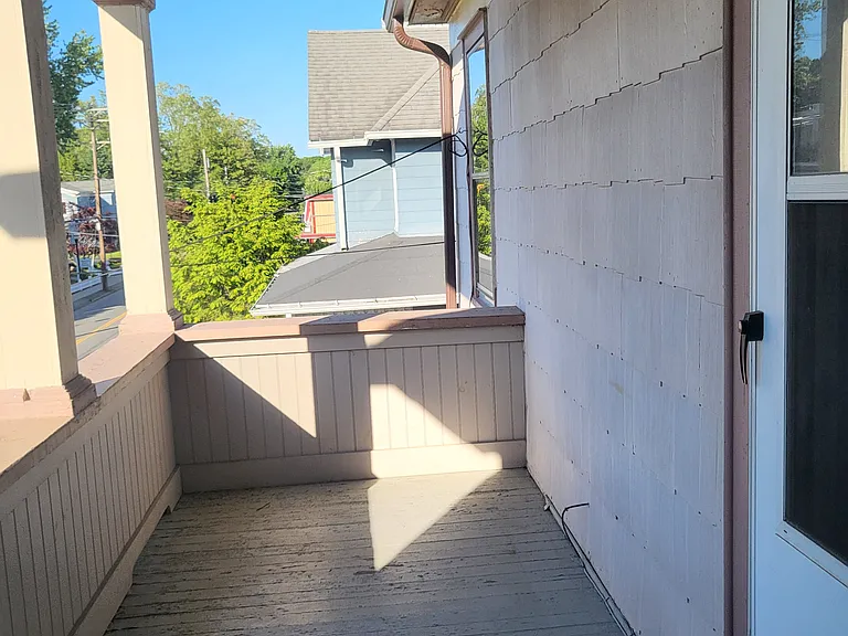 160 Main St #3 — Photo 9