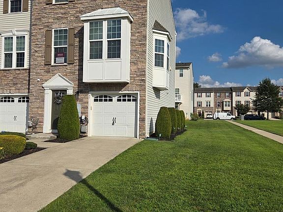 2nd image of 47 Village Green Ln