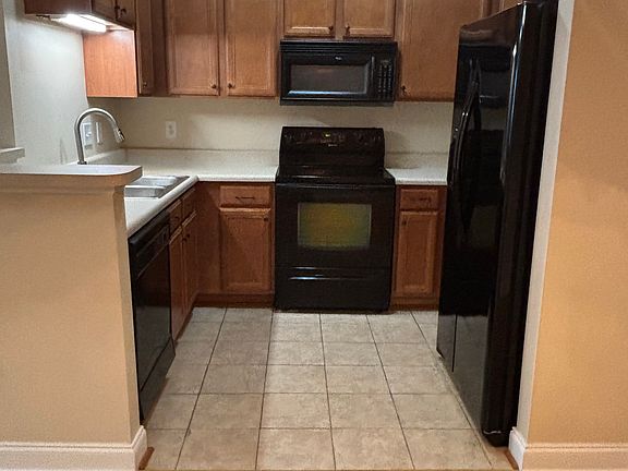 4th image of 1937 Tara Ct APT 102