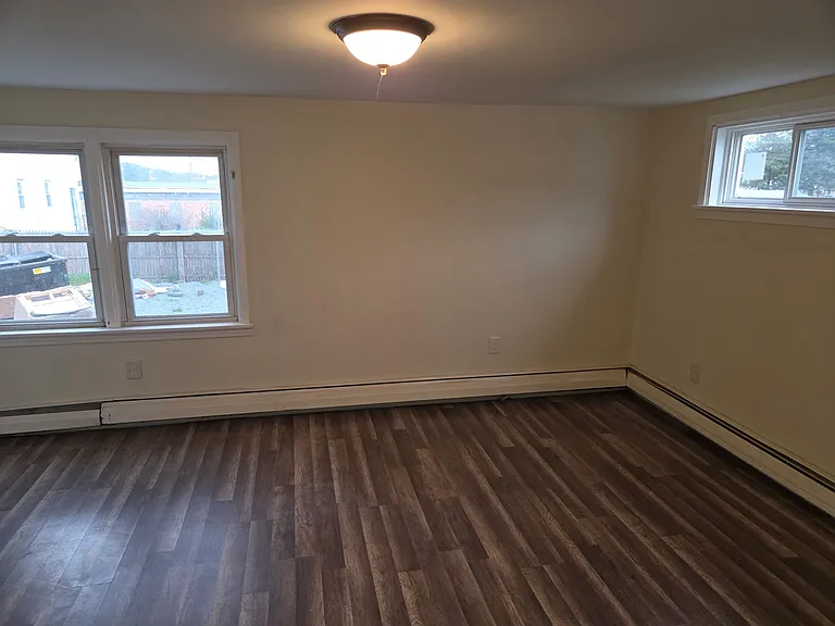 546 W Main St #2A — Photo 5