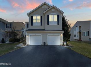 81 Cheyenne St, Tinton Falls, NJ 07712
